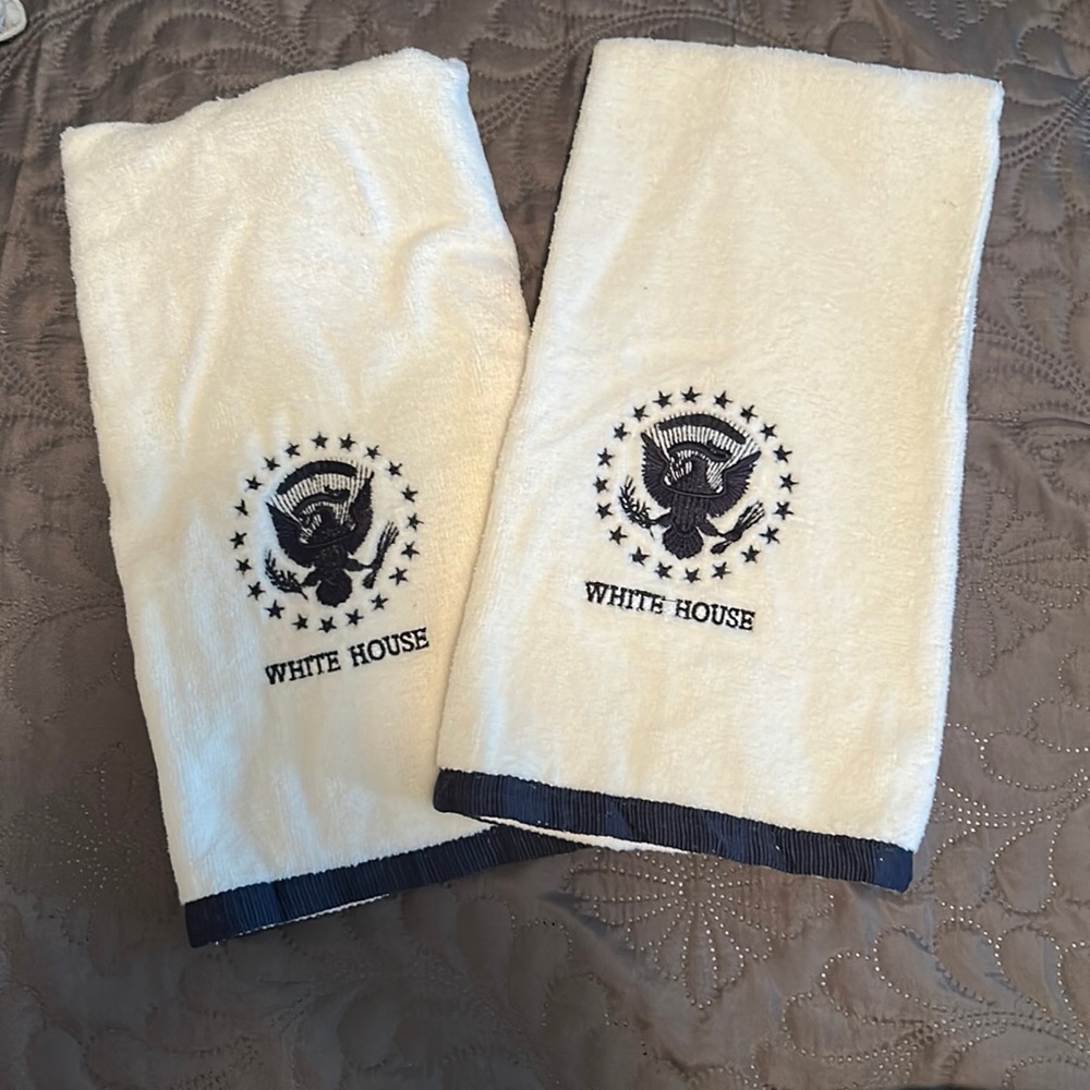 Kay Dee designer hand towels - Picture 1 of 6